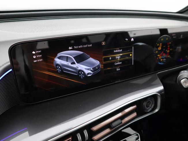 MERCEDES-BENZ EQC Photo 39