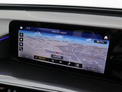 MERCEDES-BENZ EQC Photo 4