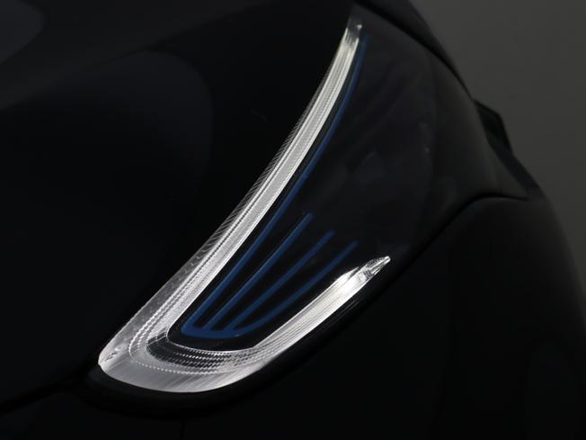 MERCEDES-BENZ EQC Photo 42