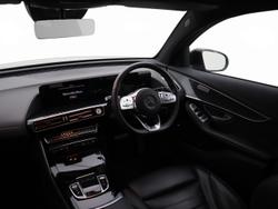 MERCEDES-BENZ EQC Photo 5