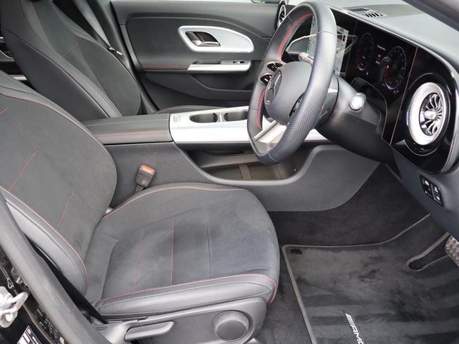 MERCEDES-BENZ CLA Class Photo 28
