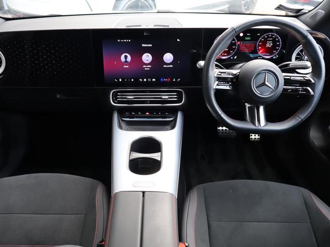 MERCEDES-BENZ CLA Class Photo 5