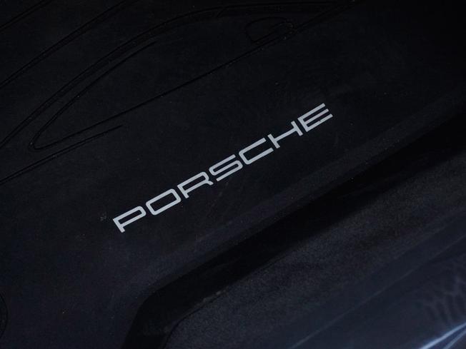 PORSCHE 911 Photo 35
