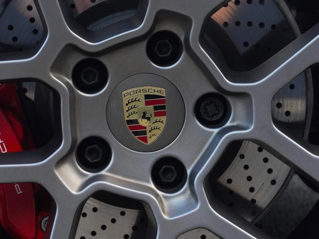 PORSCHE 911 Photo 38