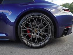 PORSCHE 911 Photo 4