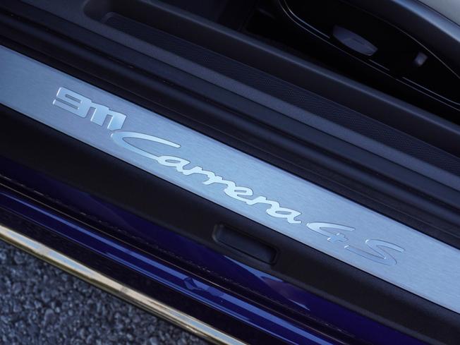 PORSCHE 911 Photo 45