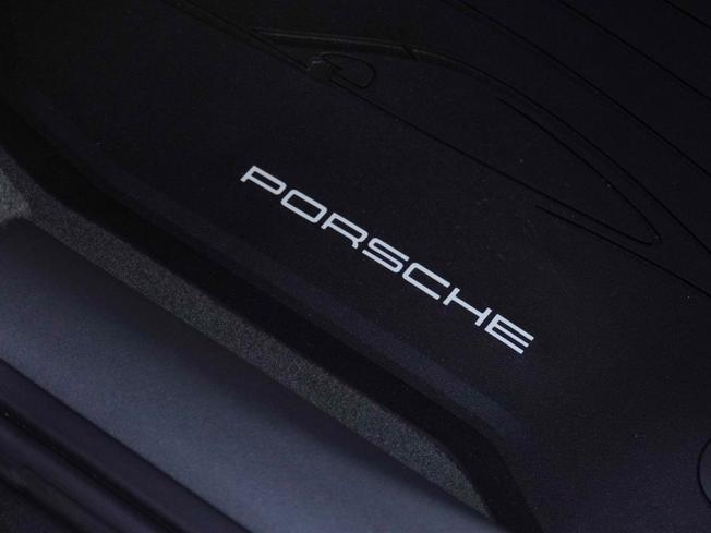 PORSCHE 911 Photo 46