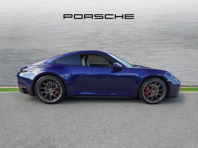 PORSCHE 911 Photo 6