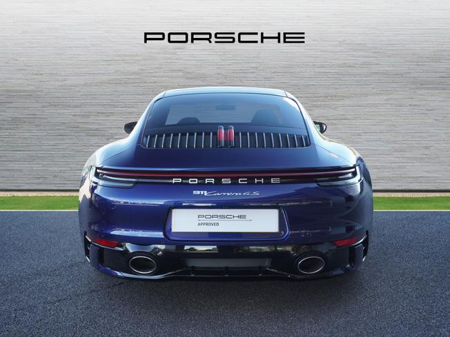 PORSCHE 911 Photo 8