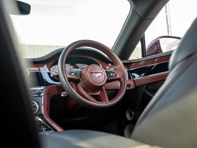 BENTLEY Continental Photo 12