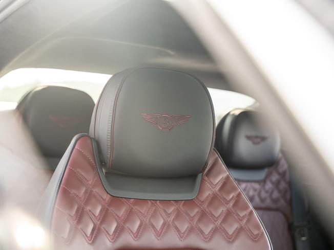 BENTLEY Continental Photo 24