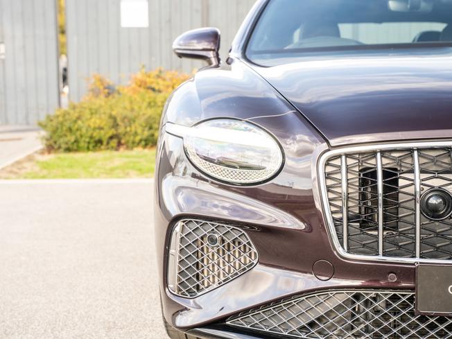 BENTLEY Continental Photo 40