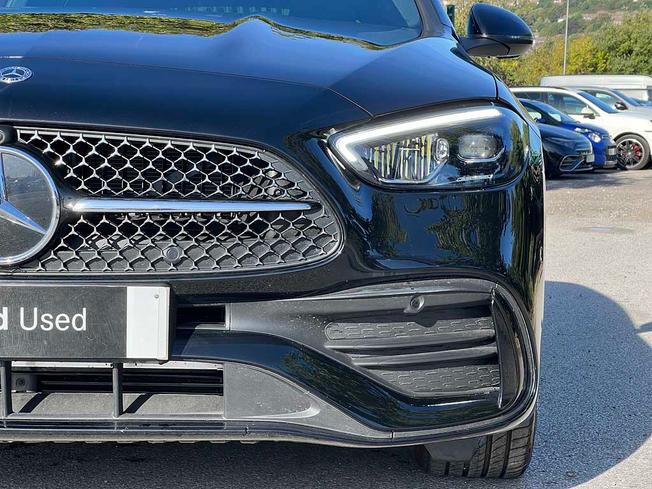 MERCEDES-BENZ C Class Photo 17
