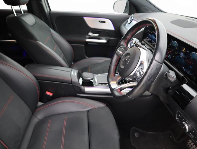 MERCEDES-BENZ Eqa Photo 17