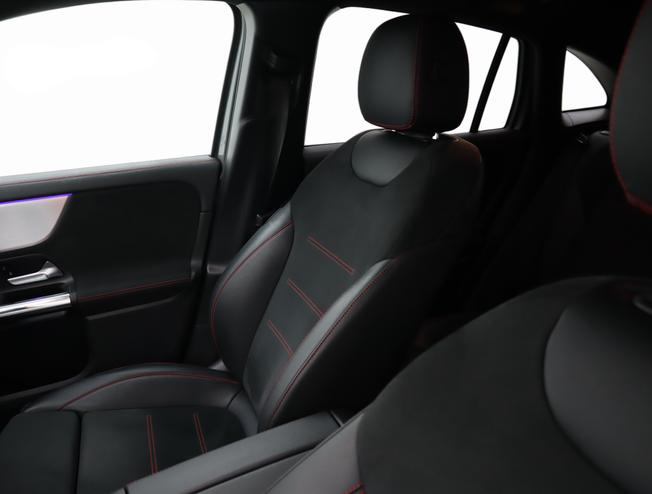 MERCEDES-BENZ Eqa Photo 21