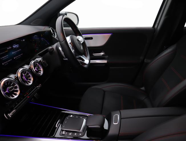 MERCEDES-BENZ Eqa Photo 22
