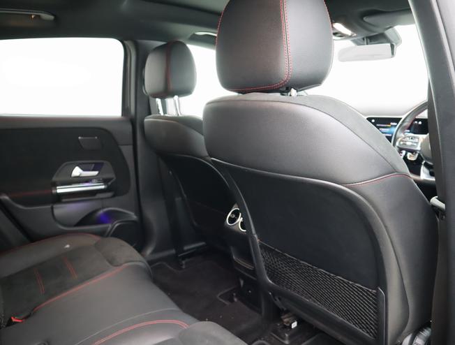 MERCEDES-BENZ Eqa Photo 28