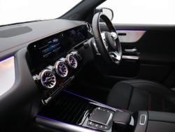 MERCEDES-BENZ Eqa Photo 3