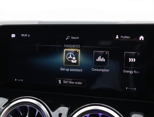 MERCEDES-BENZ Eqa Photo 35