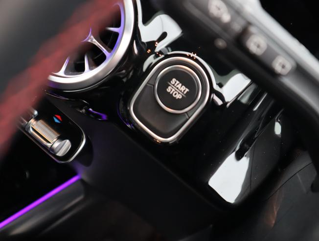 MERCEDES-BENZ Eqa Photo 40