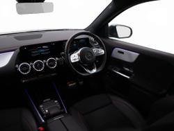 MERCEDES-BENZ Eqa Photo 5