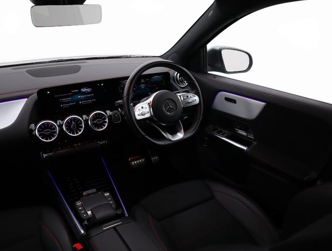 MERCEDES-BENZ Eqa Photo 5