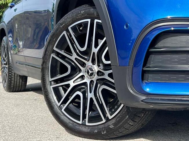 MERCEDES-BENZ GLB Photo 14