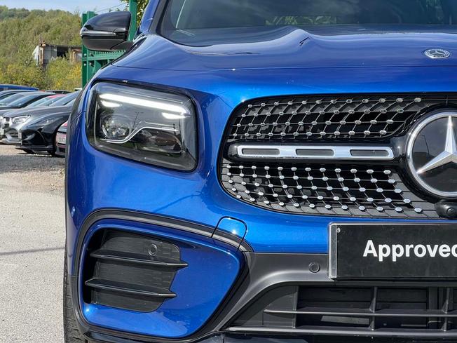 MERCEDES-BENZ GLB Photo 19