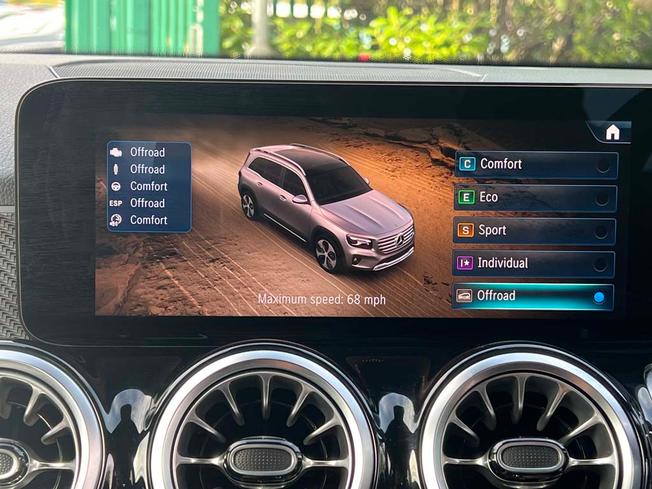 MERCEDES-BENZ GLB Photo 38