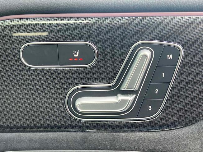 MERCEDES-BENZ GLB Photo 39