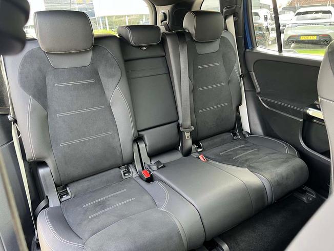 MERCEDES-BENZ GLB Photo 46