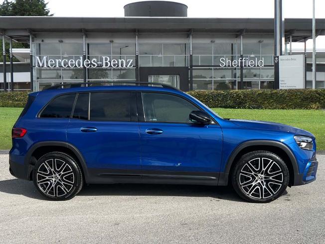 MERCEDES-BENZ GLB Photo 7