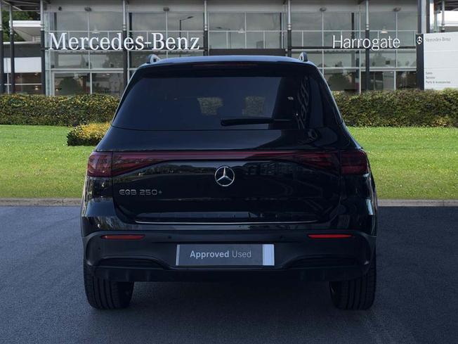 MERCEDES-BENZ Eqb Photo 10