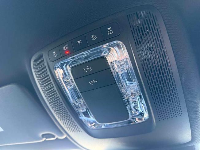 MERCEDES-BENZ Eqb Photo 31
