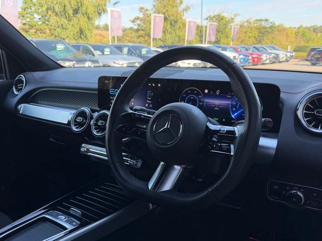 MERCEDES-BENZ Eqb Photo 41