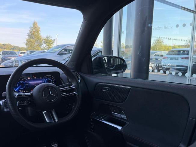 MERCEDES-BENZ Eqb Photo 43