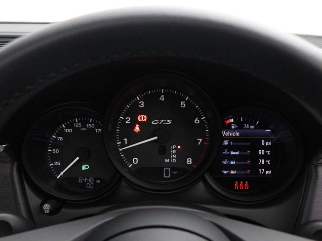 PORSCHE Macan Photo 39