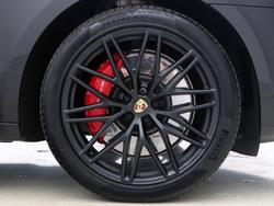 PORSCHE Macan Photo 4