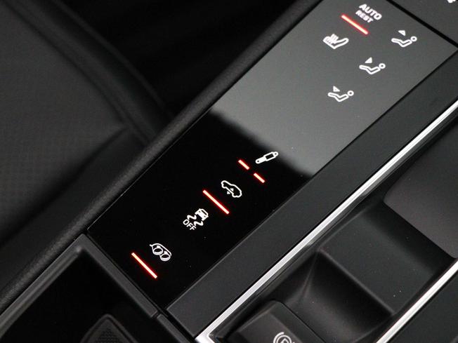 PORSCHE Macan Photo 50