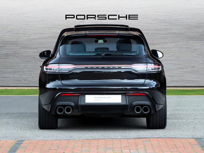 PORSCHE Macan Photo 8