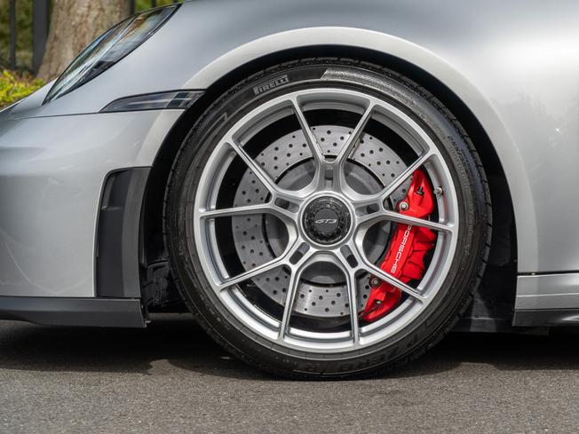 PORSCHE 911 Photo 4