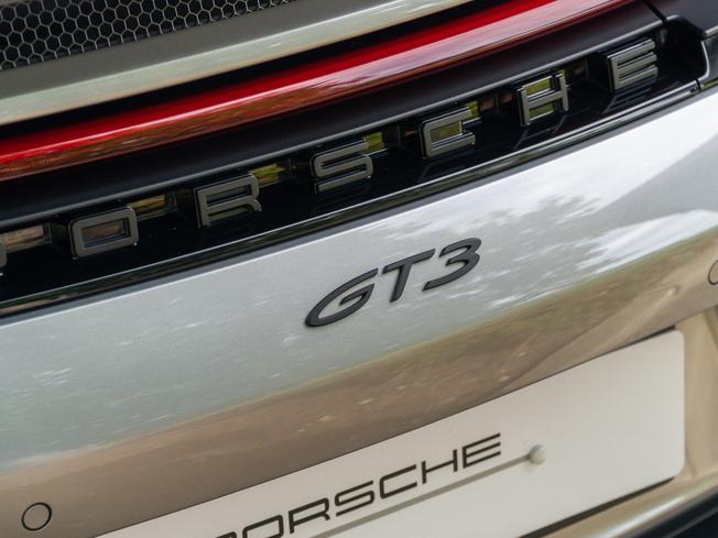 PORSCHE 911 Photo 41