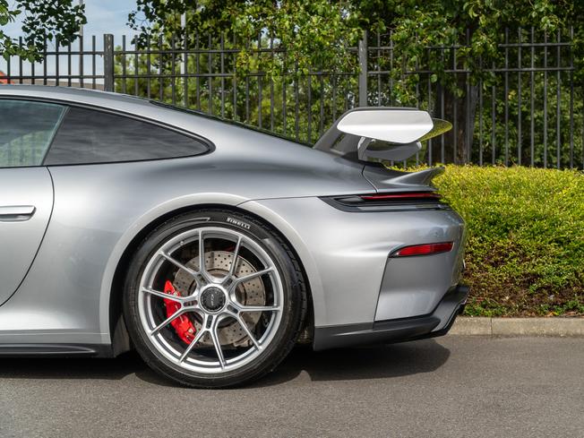 PORSCHE 911 Photo 43