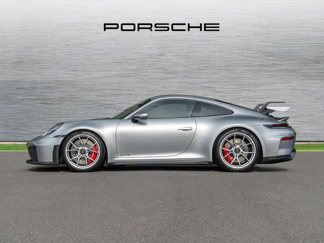 PORSCHE 911 Photo 5