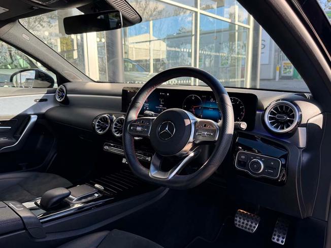 MERCEDES-BENZ A Class Photo 29