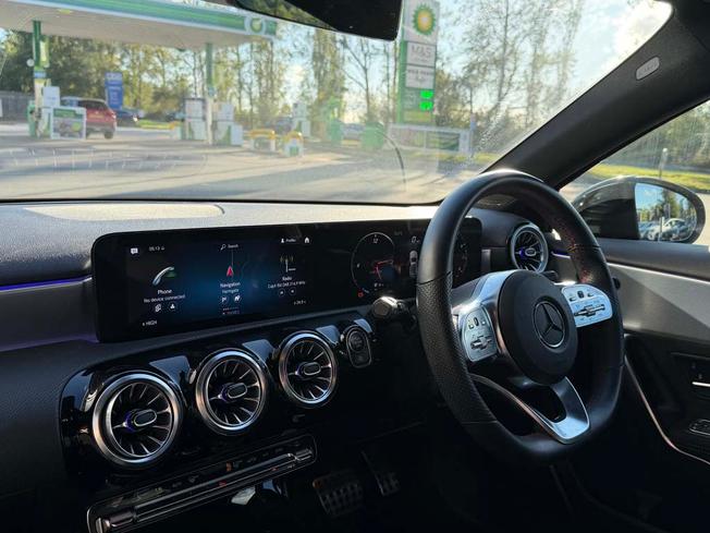 MERCEDES-BENZ A Class Photo 33