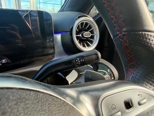 MERCEDES-BENZ A Class Photo 37