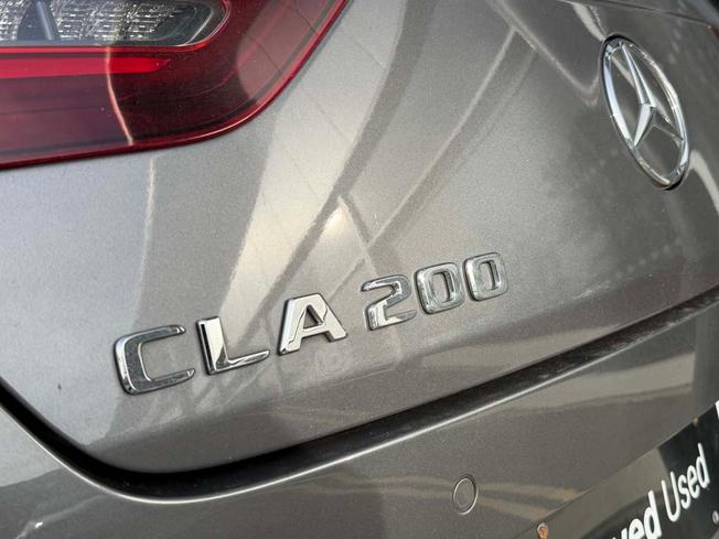 MERCEDES-BENZ CLA Class Photo 18