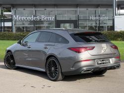 MERCEDES-BENZ CLA Class Photo 2