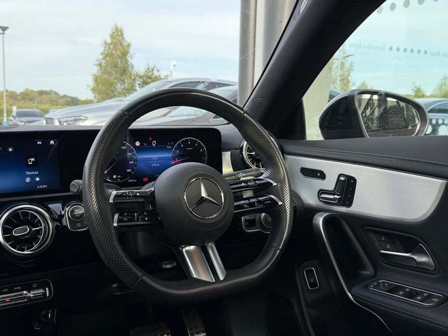 MERCEDES-BENZ CLA Class Photo 41